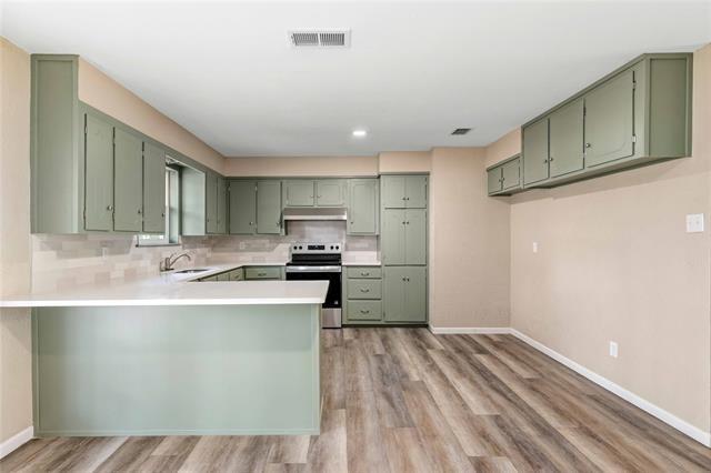 S Austin St, De Leon, TX 76444
