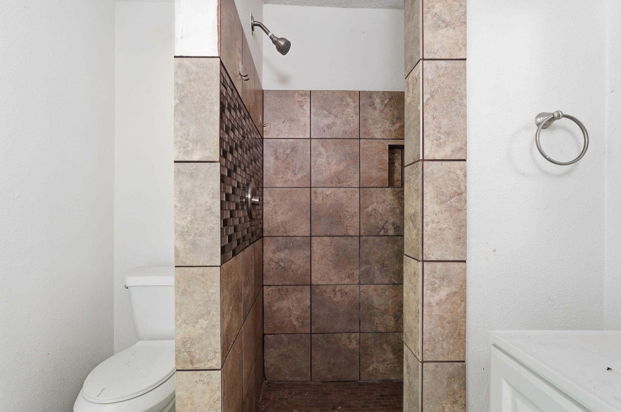 E Atoll Dr, Dallas, TX 75216