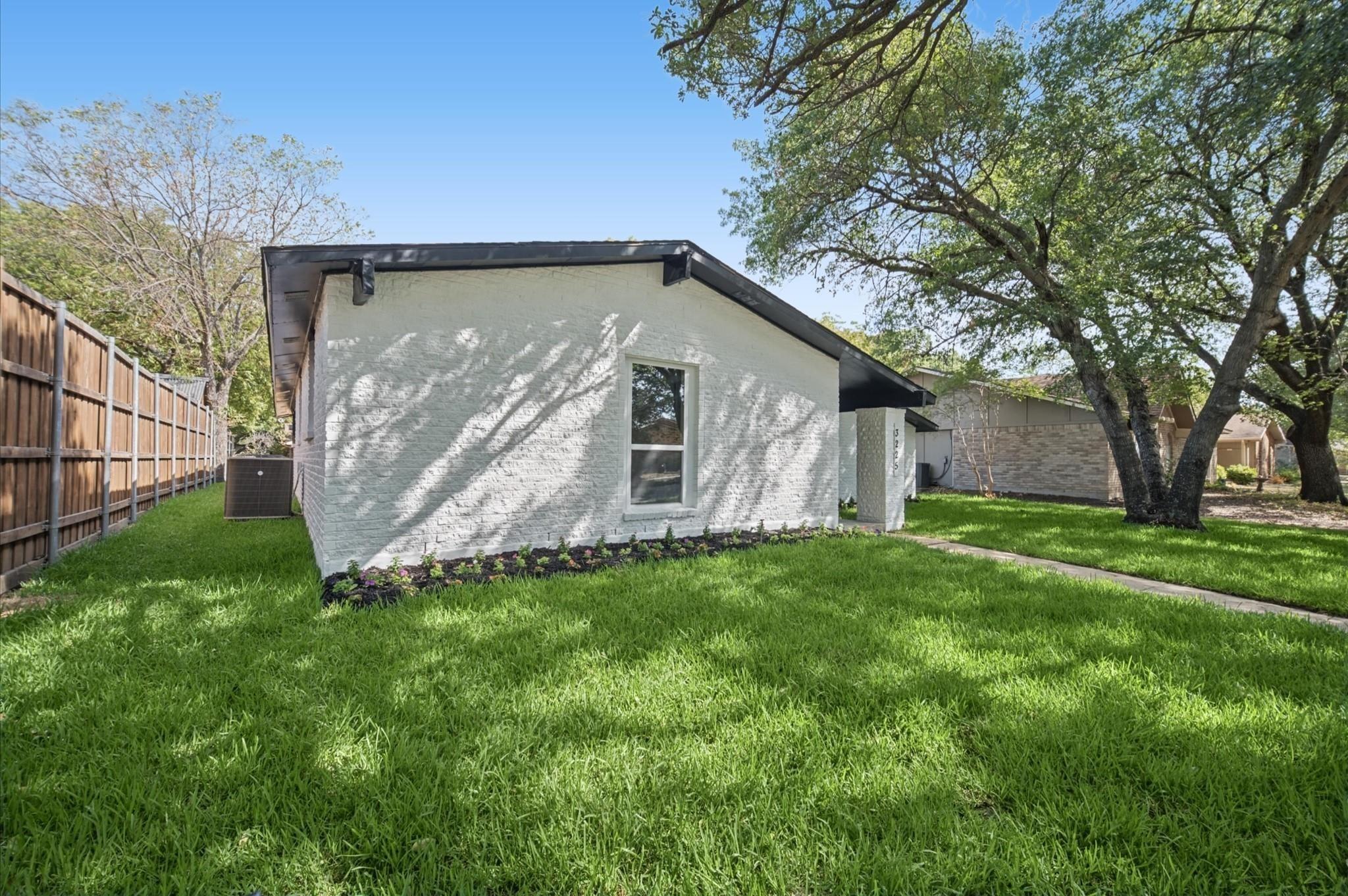 Collins Blvd, Garland, TX 75044
