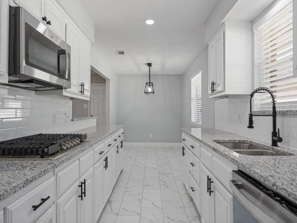 Bardfield Ave, Garland, TX 75041