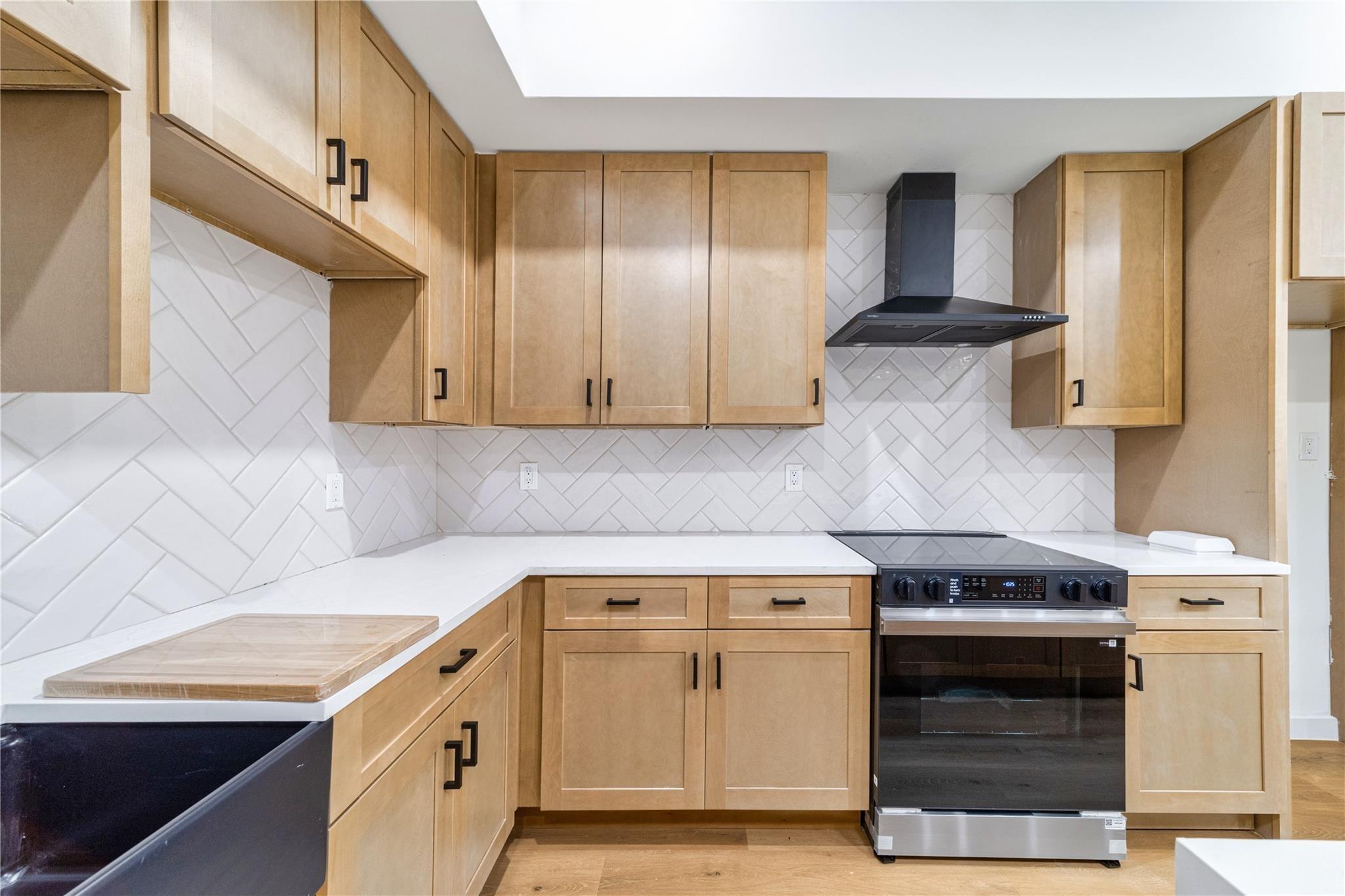 Lambert St, Dallas, TX 75203