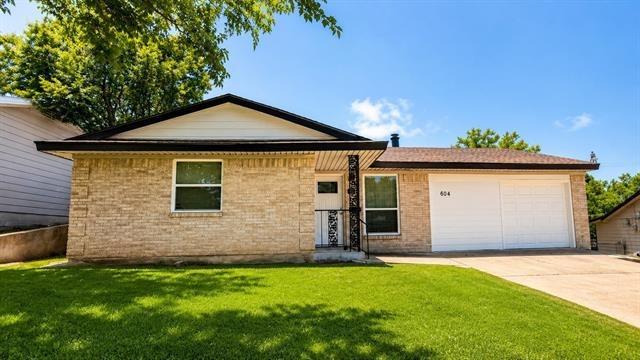 Holly Ln, Duncanville, TX 75116