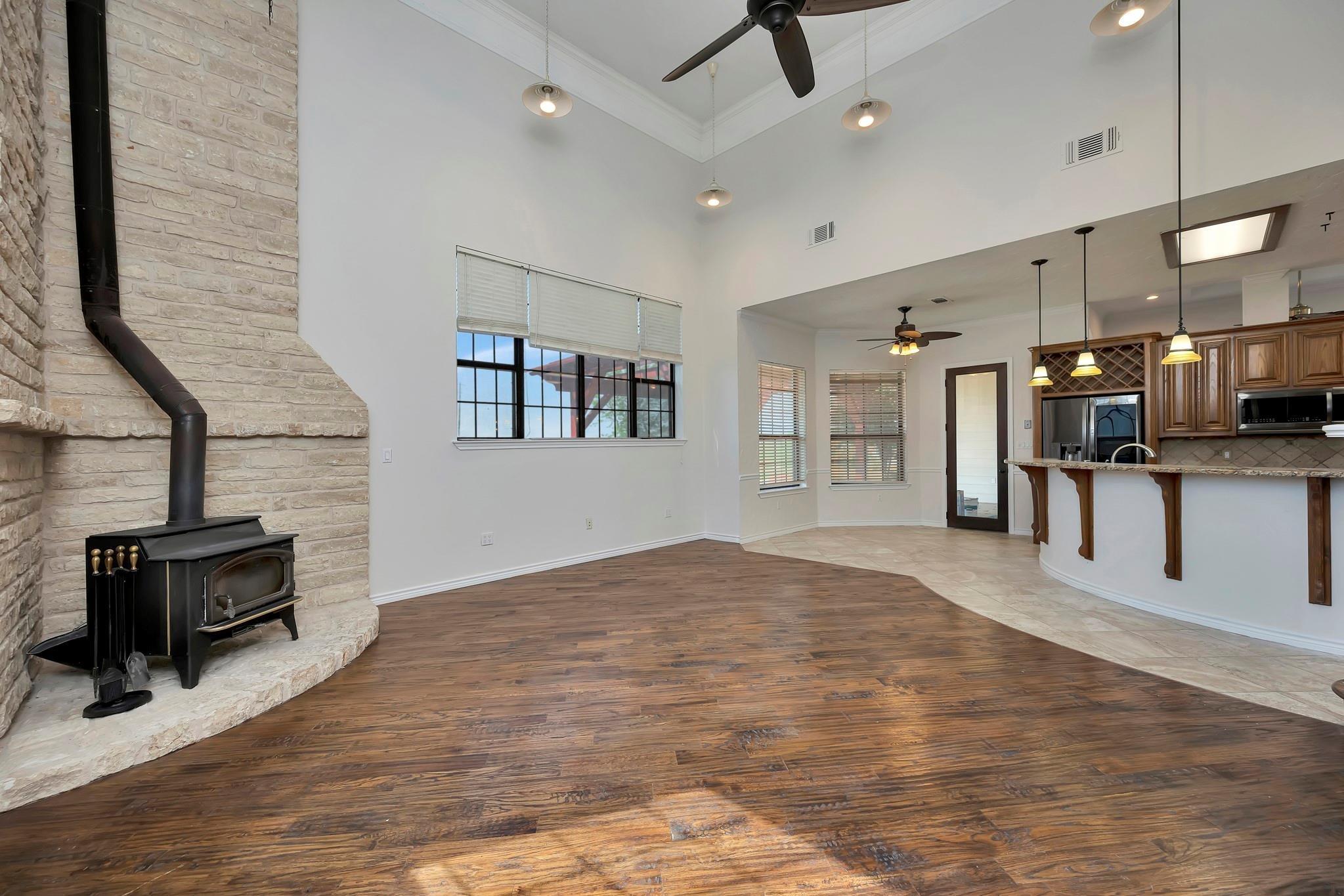 White Settlement Rd, Weatherford, TX 76087