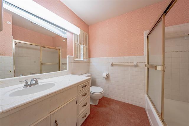 Lovers Ln, Athens, TX 75751