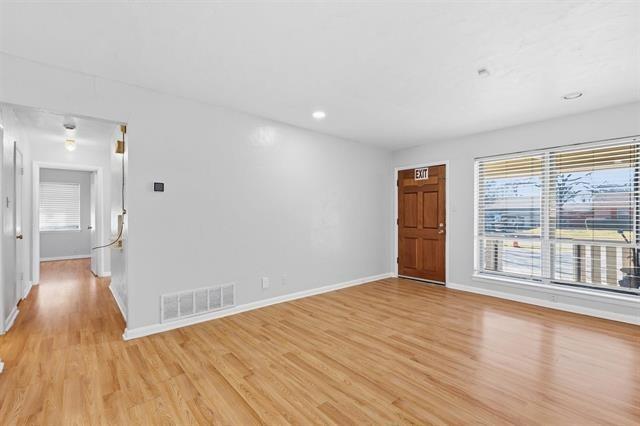 W Cober Dr, Grand Prairie, TX 75051