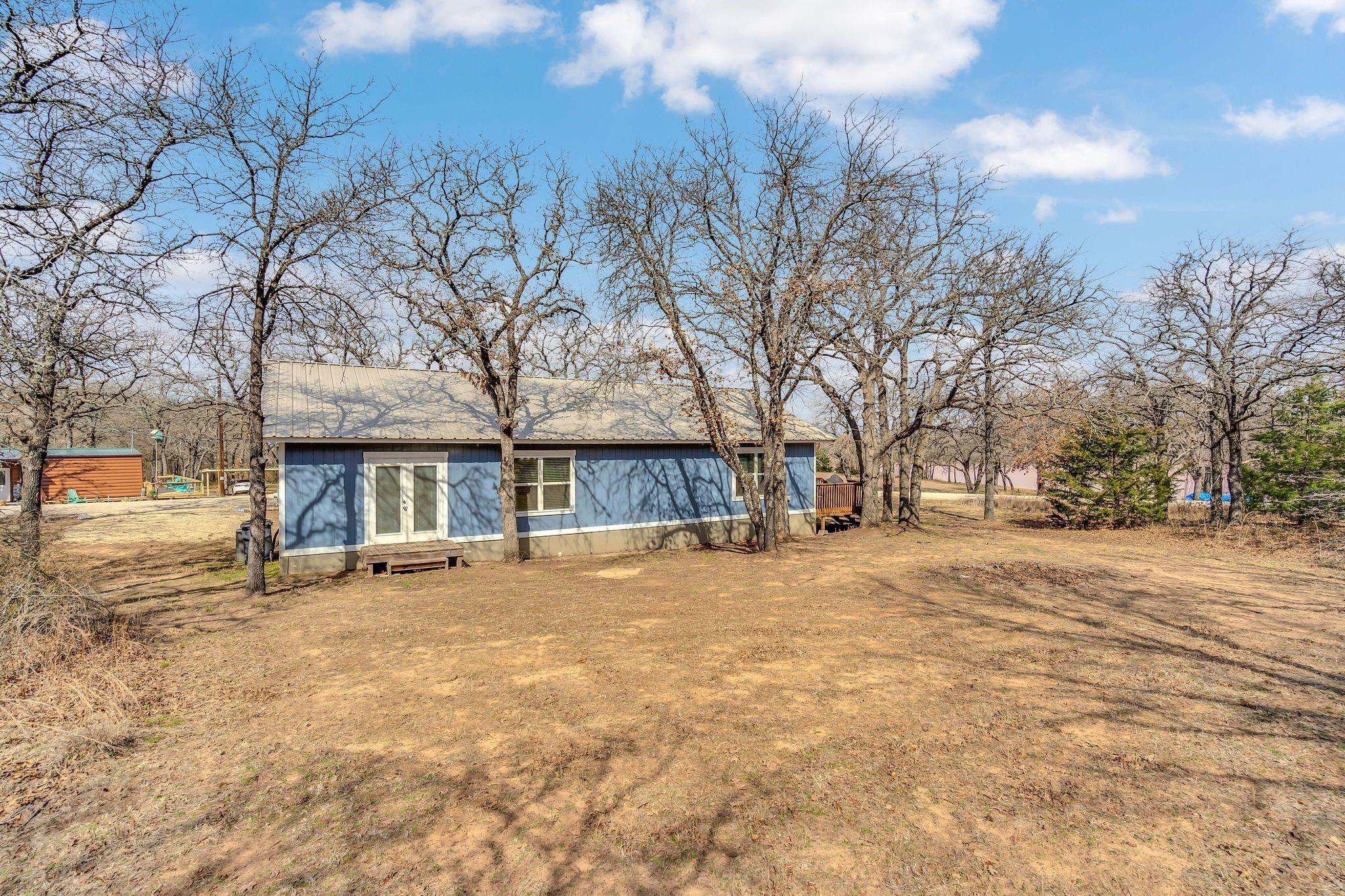 Comanche Trl, Nocona, TX 76255