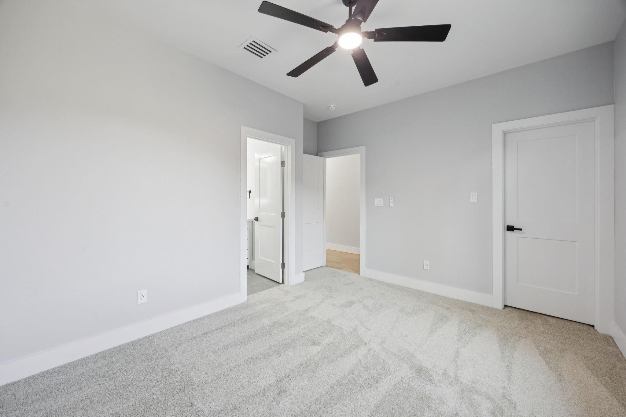Valley View Dr, Cedar Hill, TX 75104