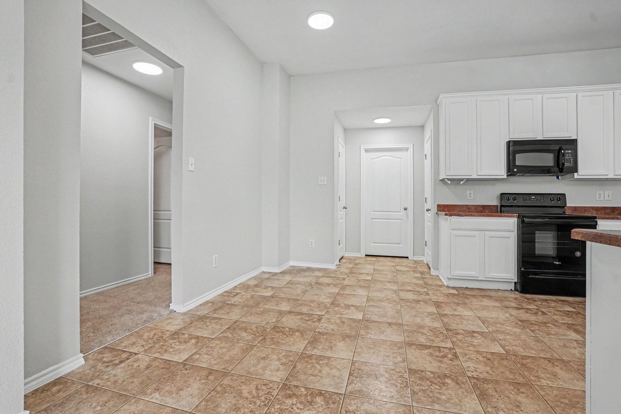 Troy Ln, Red Oak, TX 75154