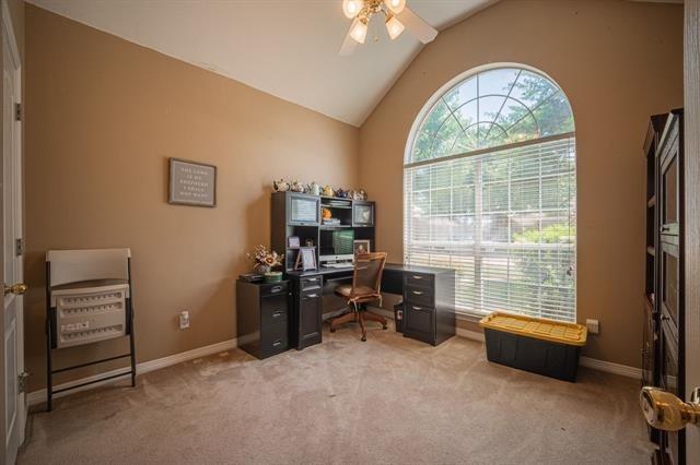 Meadow Glen Ln, Red Oak, TX 75154