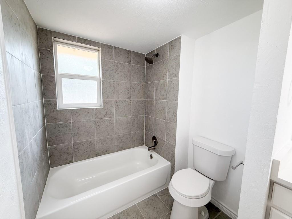 Oak Valley Ln, Dallas, TX 75232