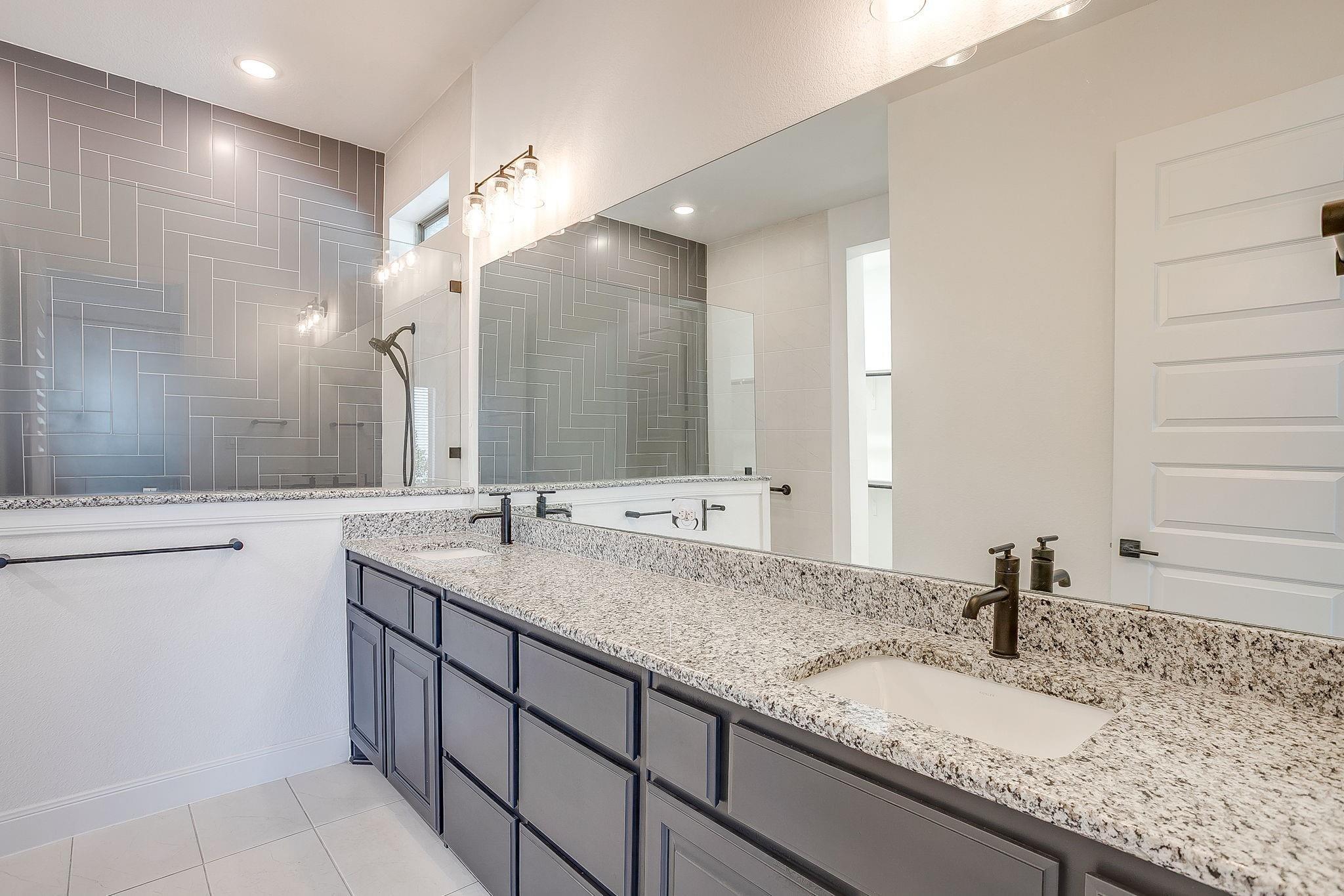 Escarpment Dr, Fort Worth, TX 76112