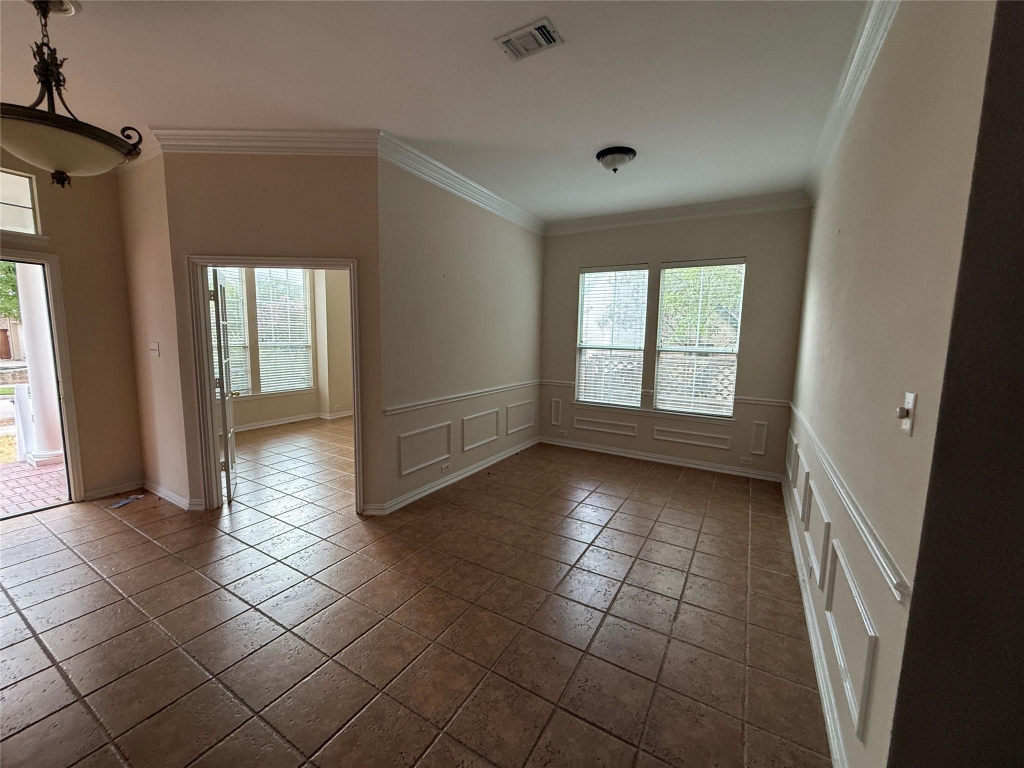 Avalon St, North Richland Hills, TX 76180