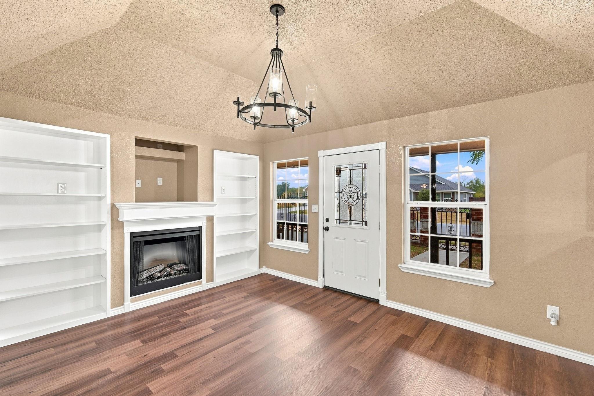 Chase Ave, Cleburne, TX 76031