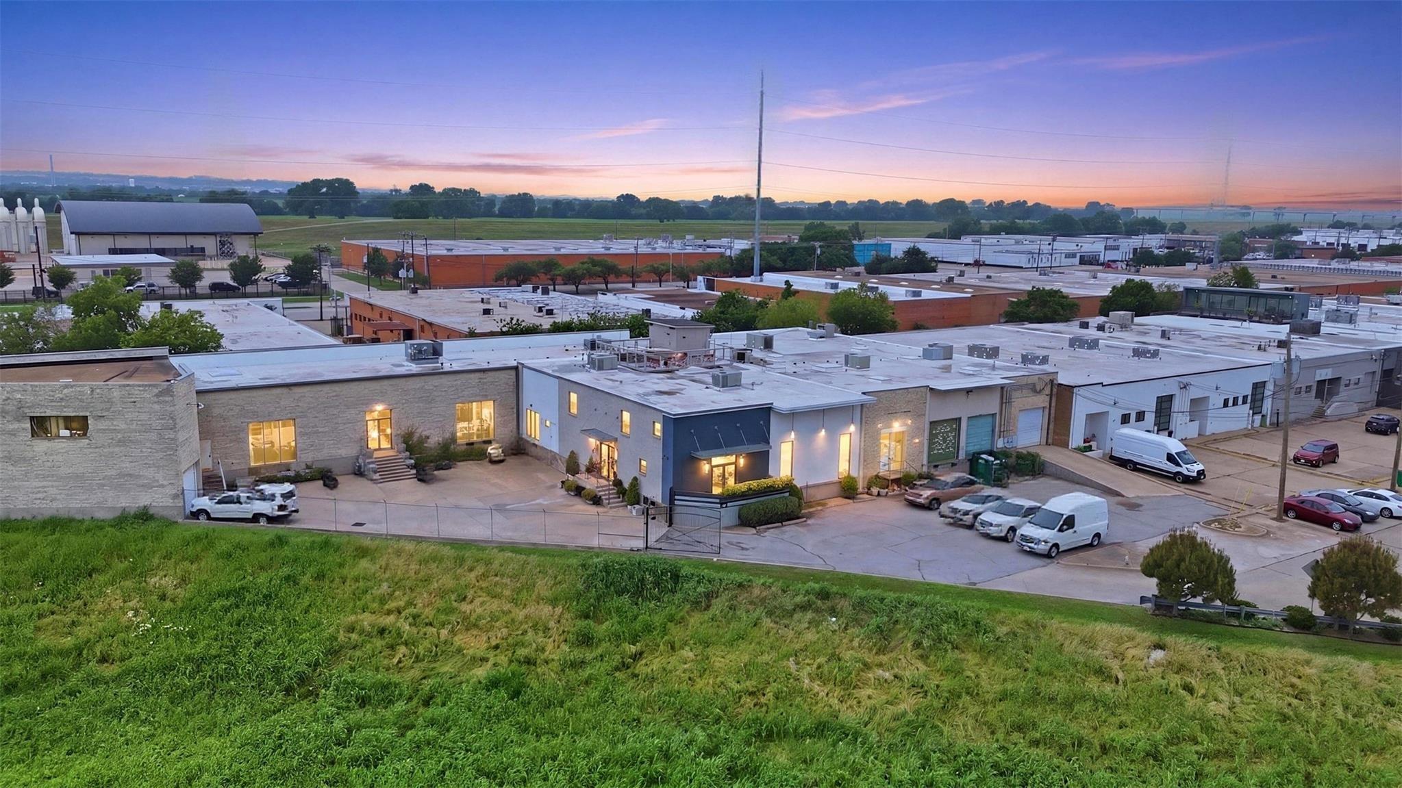 Farrington St, Dallas, TX 75207