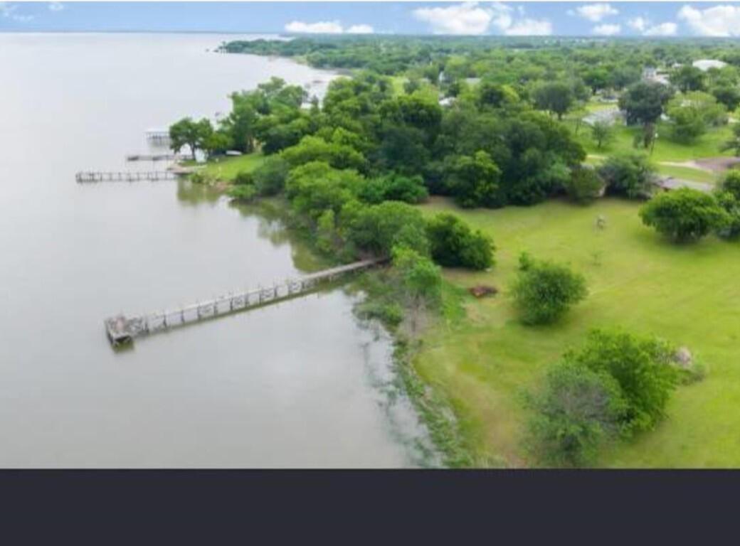 Ideal Cir, Quinlan, TX 75474