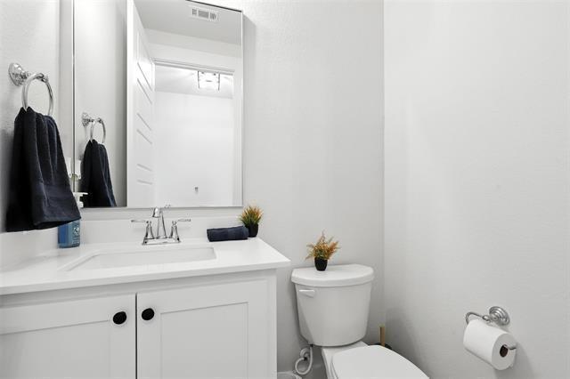 Claire Dr, Midlothian, TX 76065