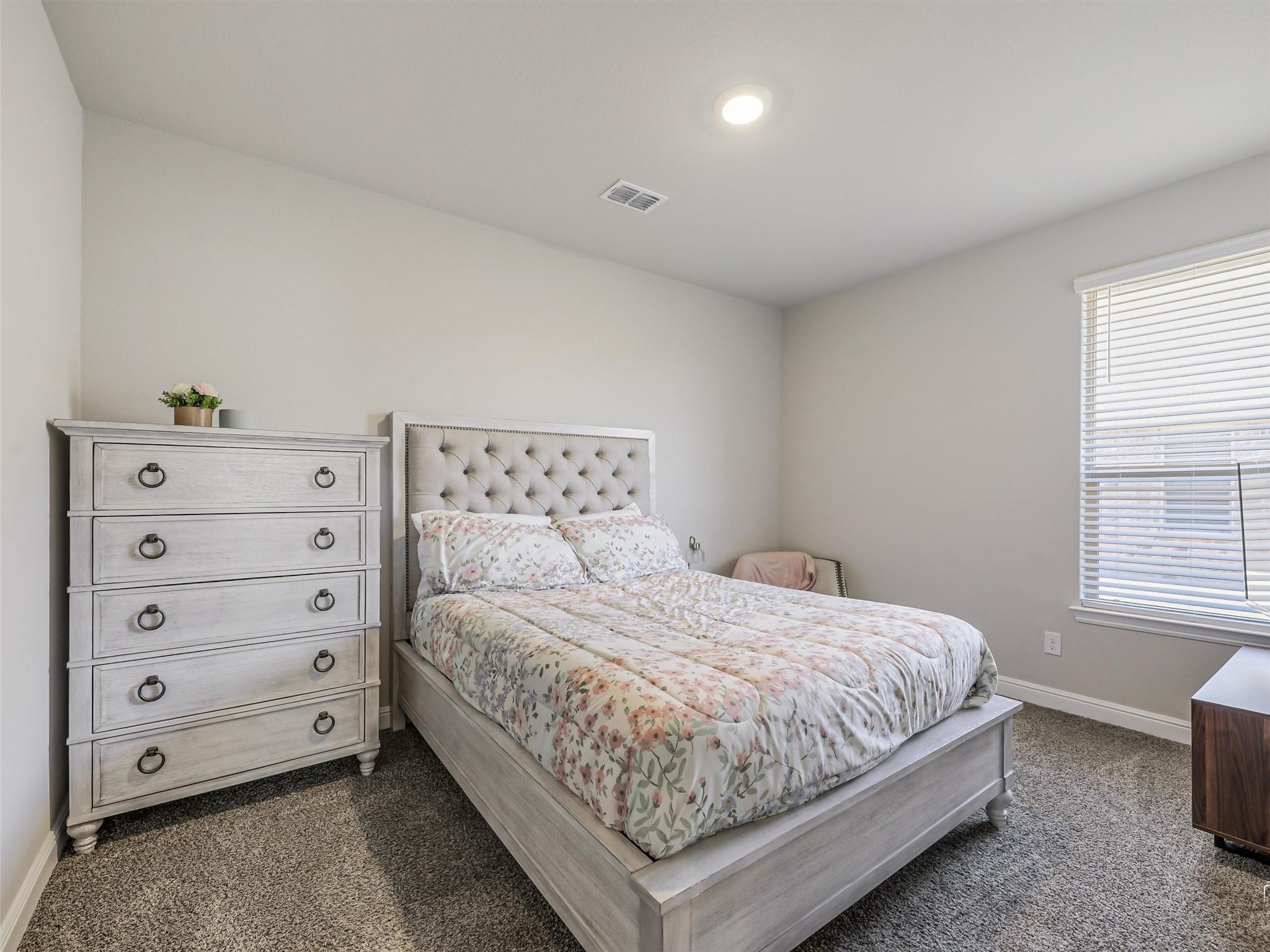 Madeline Ln, Krum, TX 76249