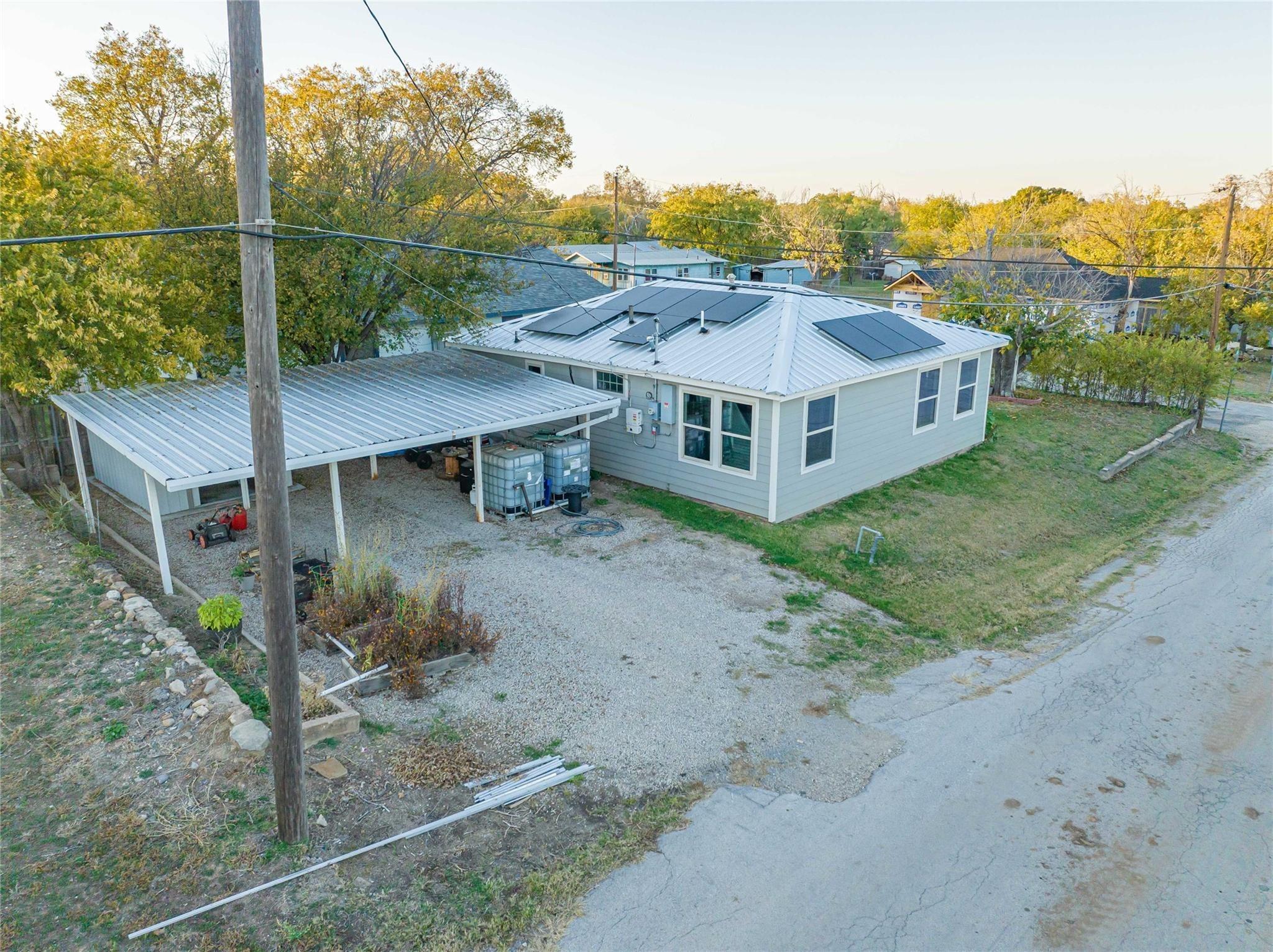 W Wheeler St, Breckenridge, TX 76424