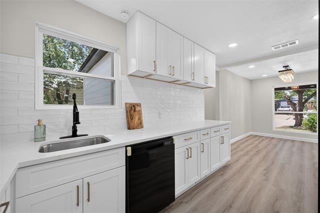 Ryan Ave, Carrollton, TX 75006