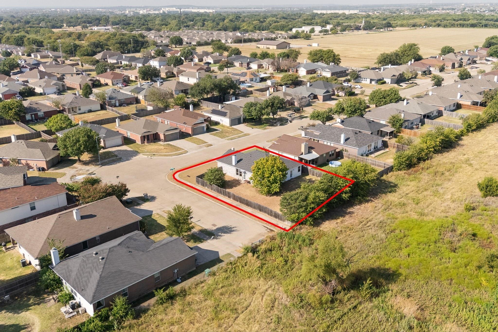 Buffalo Springs Dr, Fort Worth, TX 76140