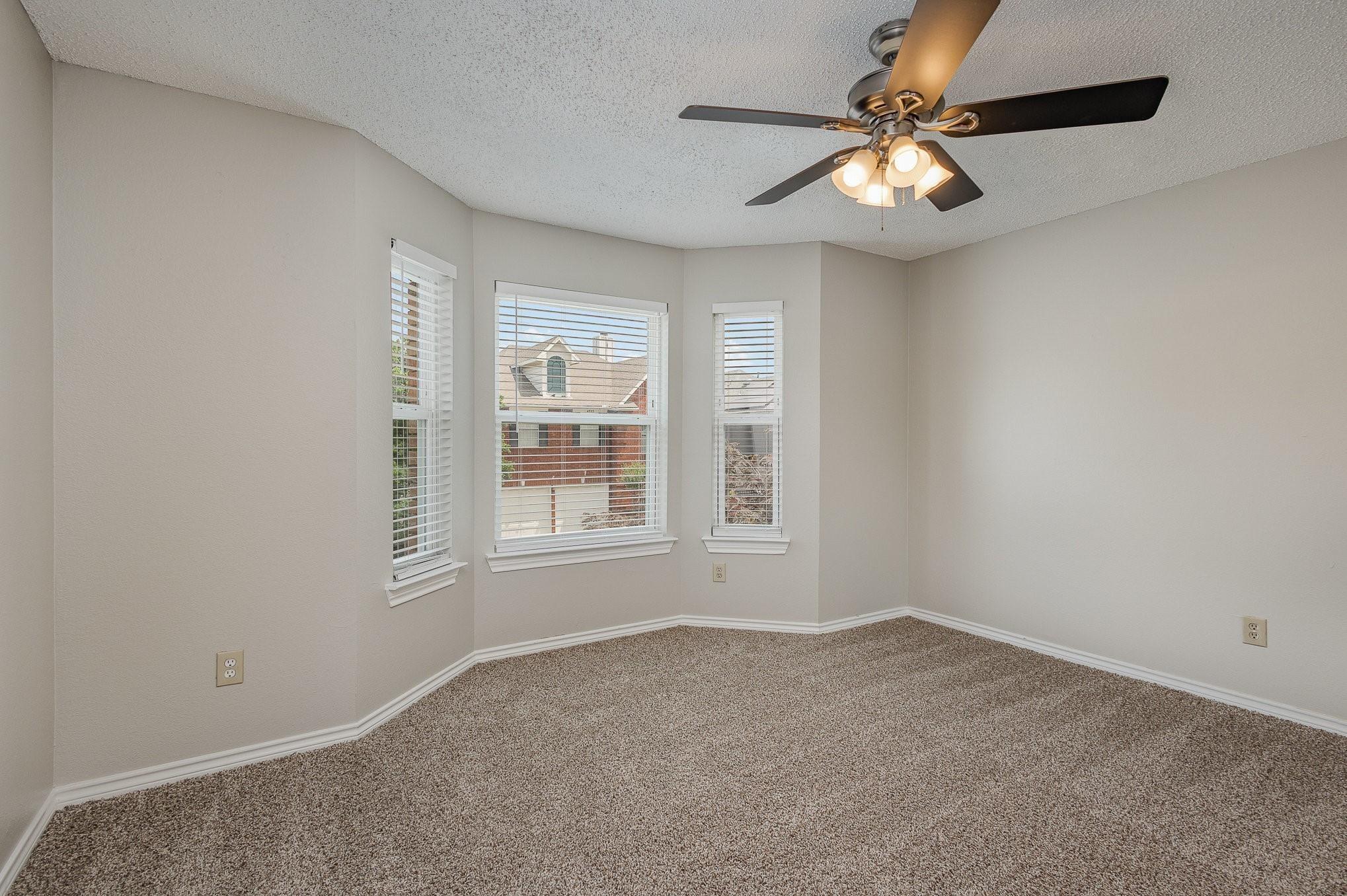 N Capistrano Dr, Dallas, TX 75287