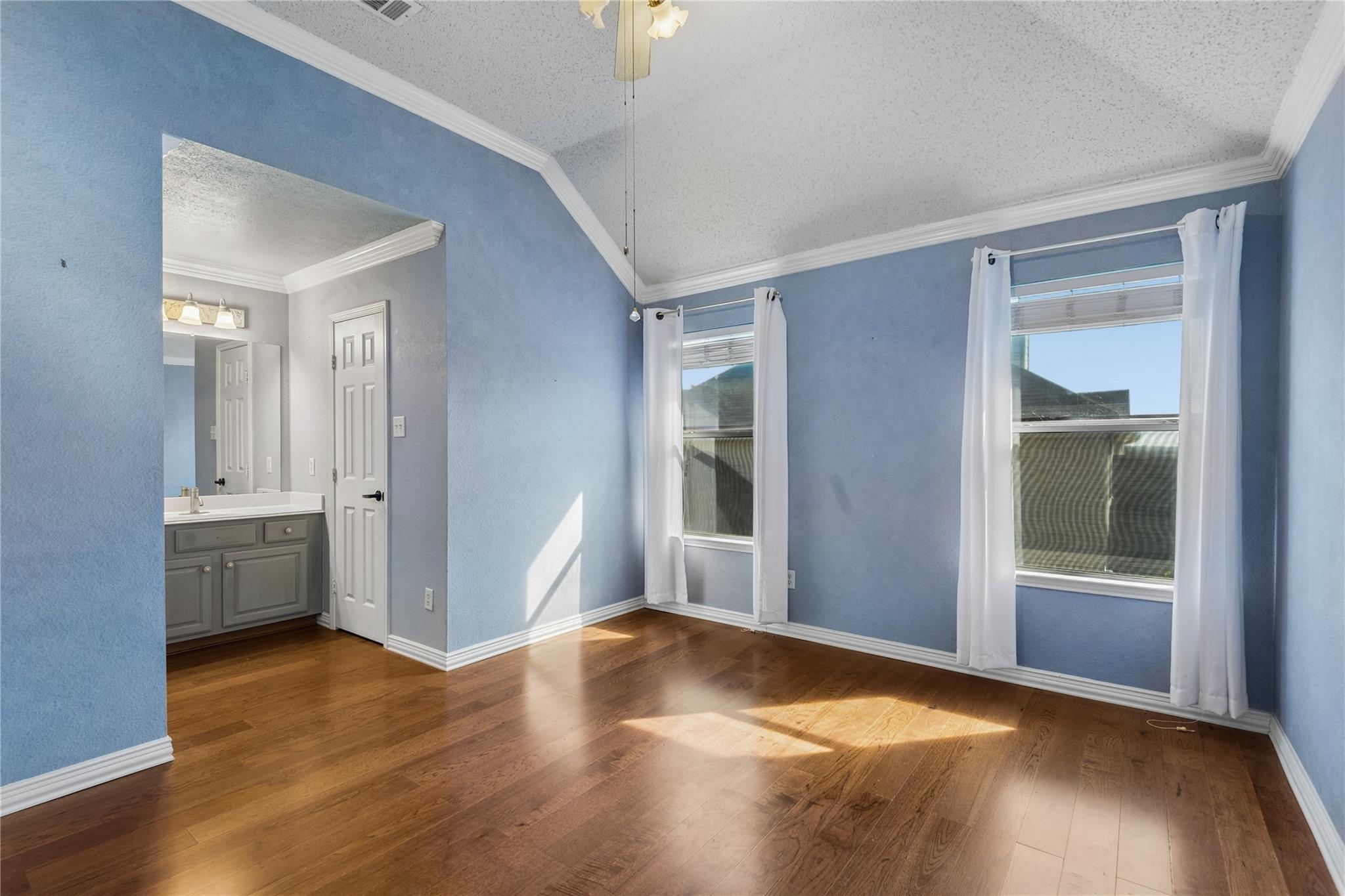 Cranberry Dr, Fort Worth, TX 76137
