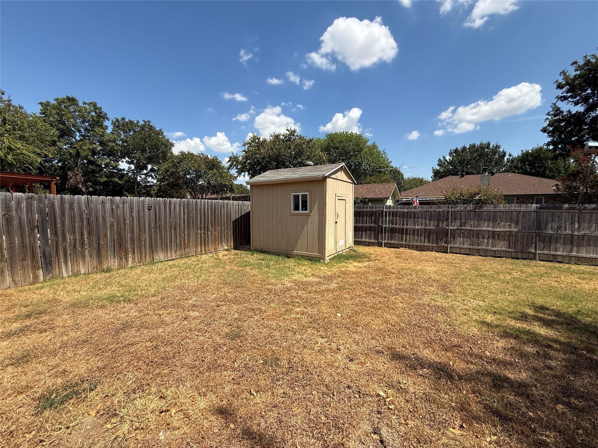 Ridgecrest Dr, Saginaw, TX 76179