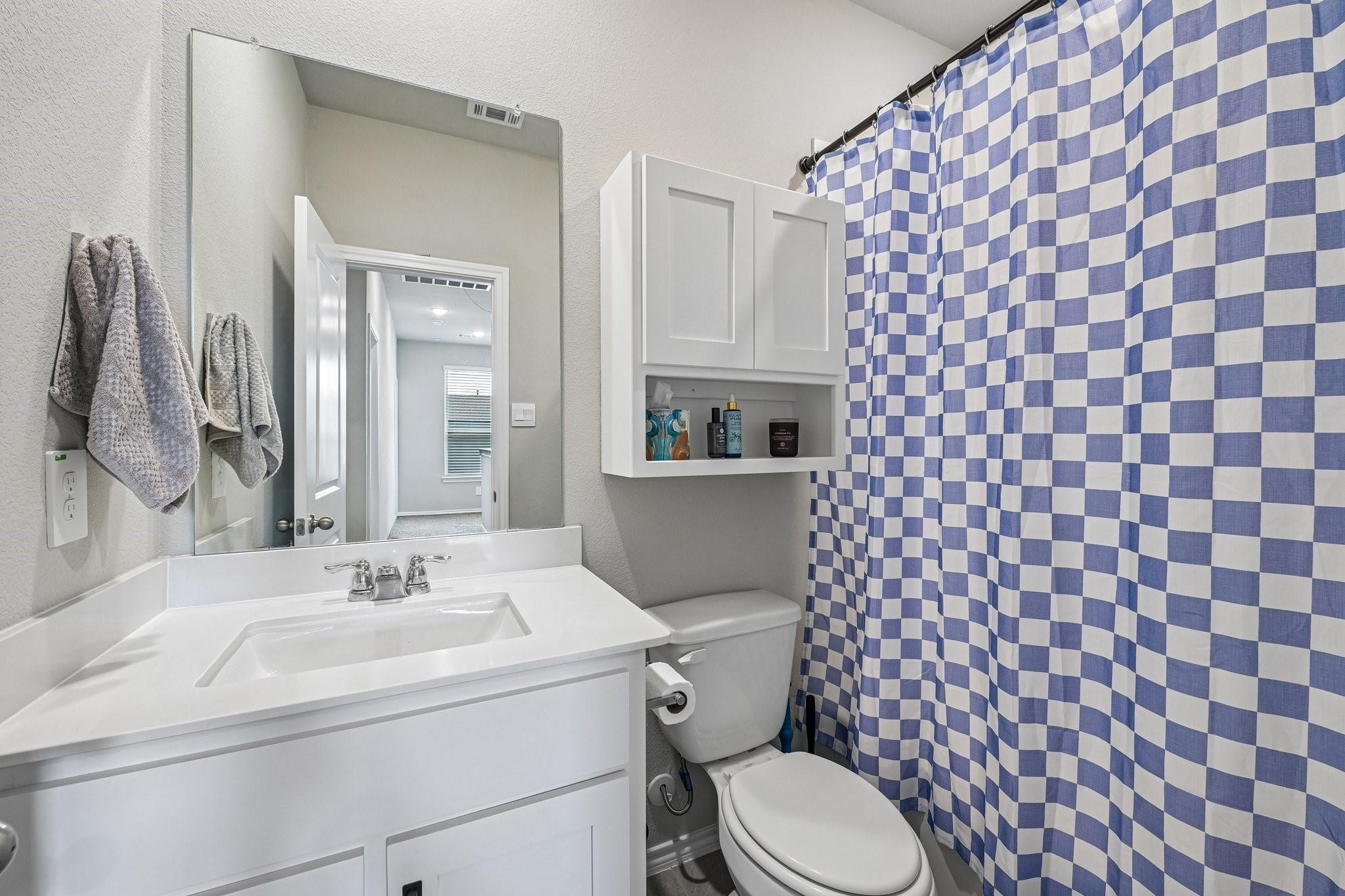 Cypress Dr, Fort Worth, TX 76118