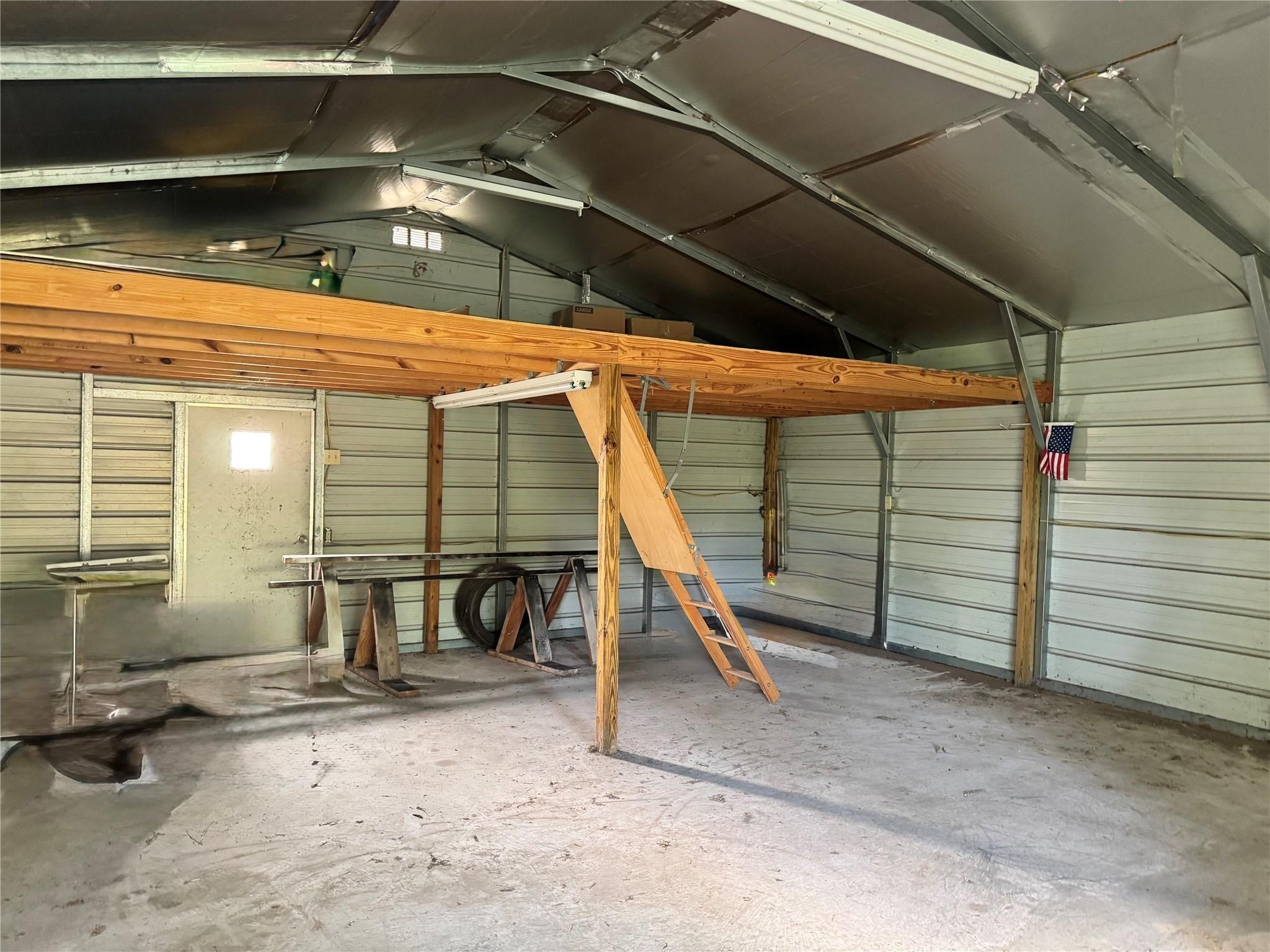 Comanche, Quinlan, TX 75474