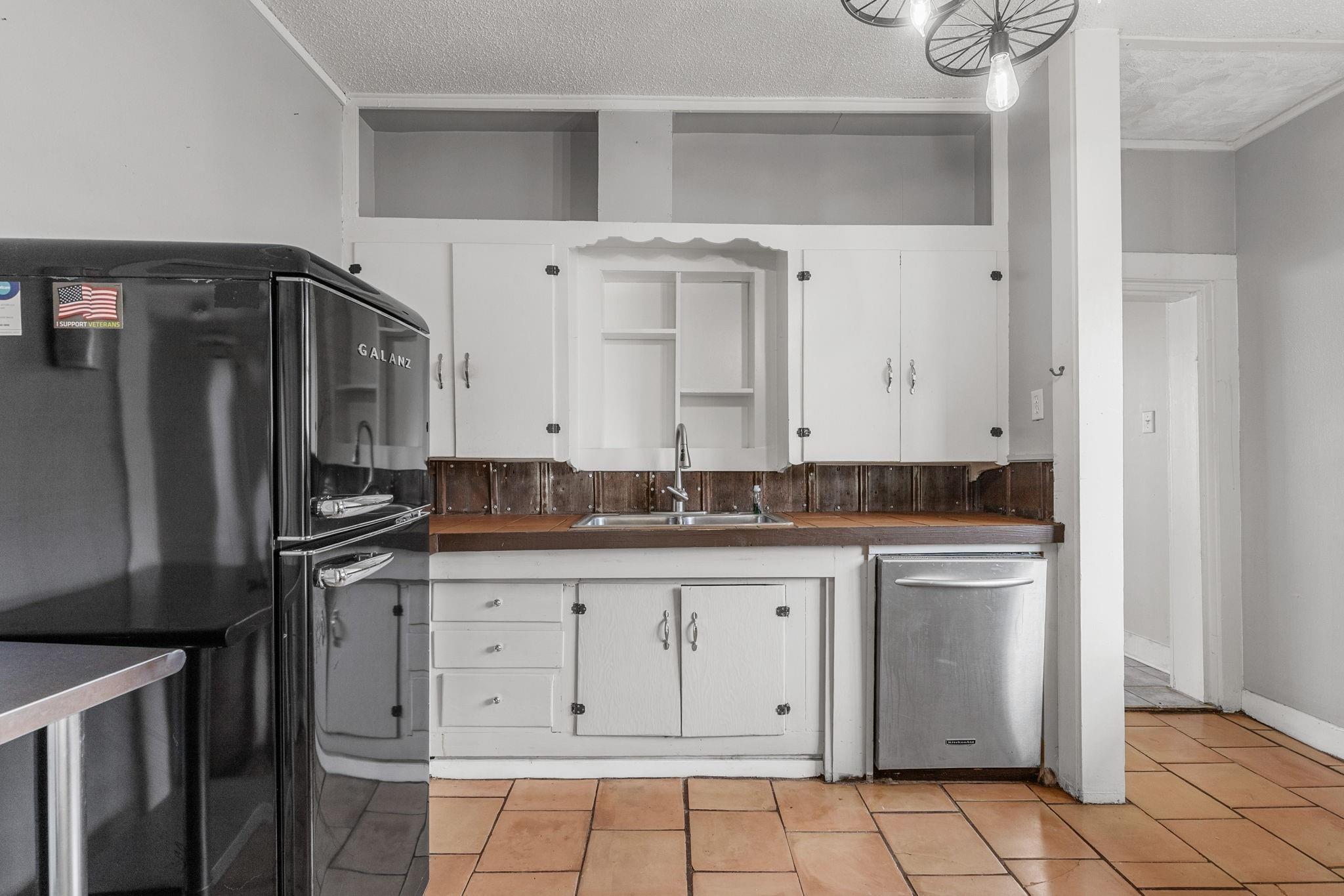 N River St, Seymour, TX 76380