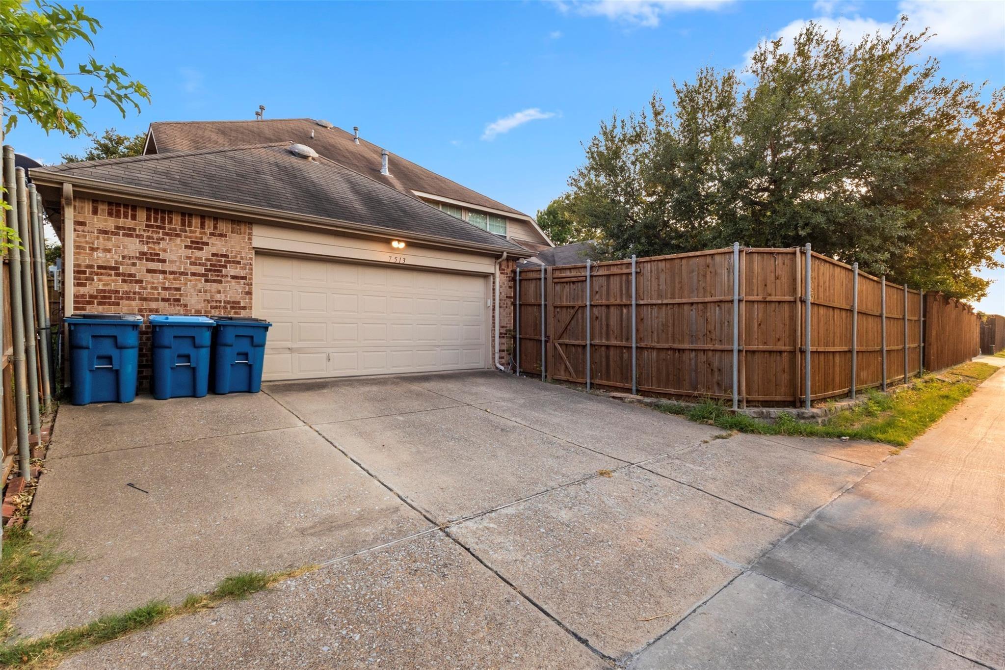 Kallan Dr, Rowlett, TX 75089