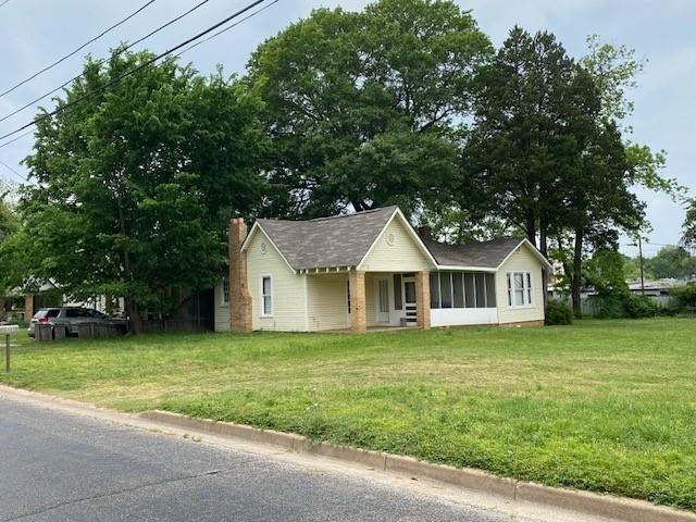 W College St, Athens, TX 75751