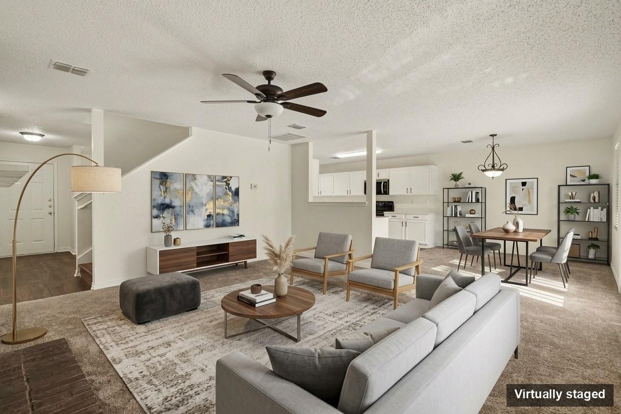 Sunflower Ct, Burleson, TX 76028