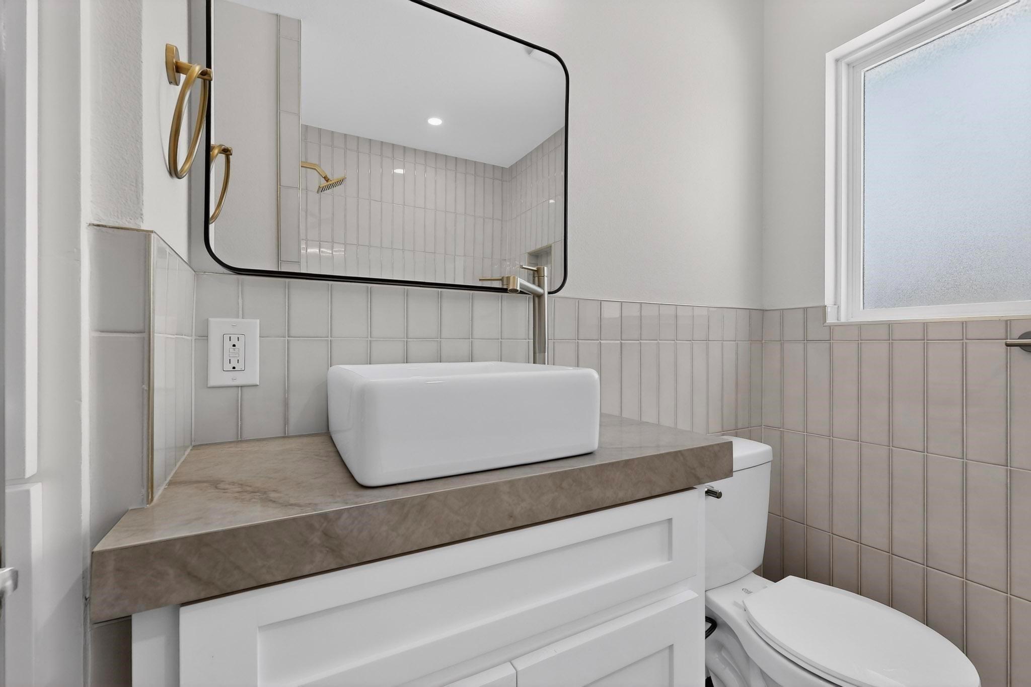 Andover Dr, Dallas, TX 75228