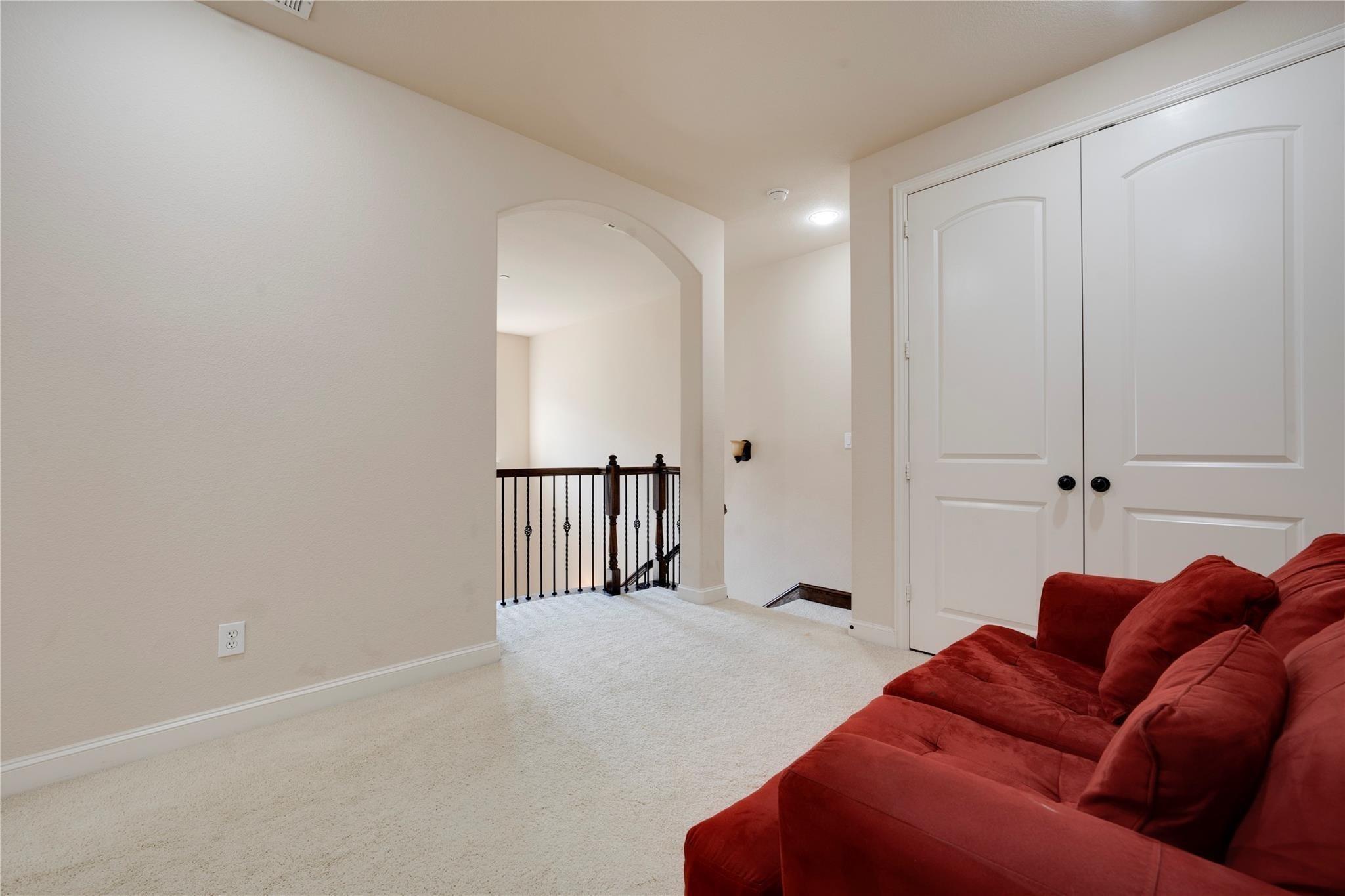 Estrella, Irving, TX 75039