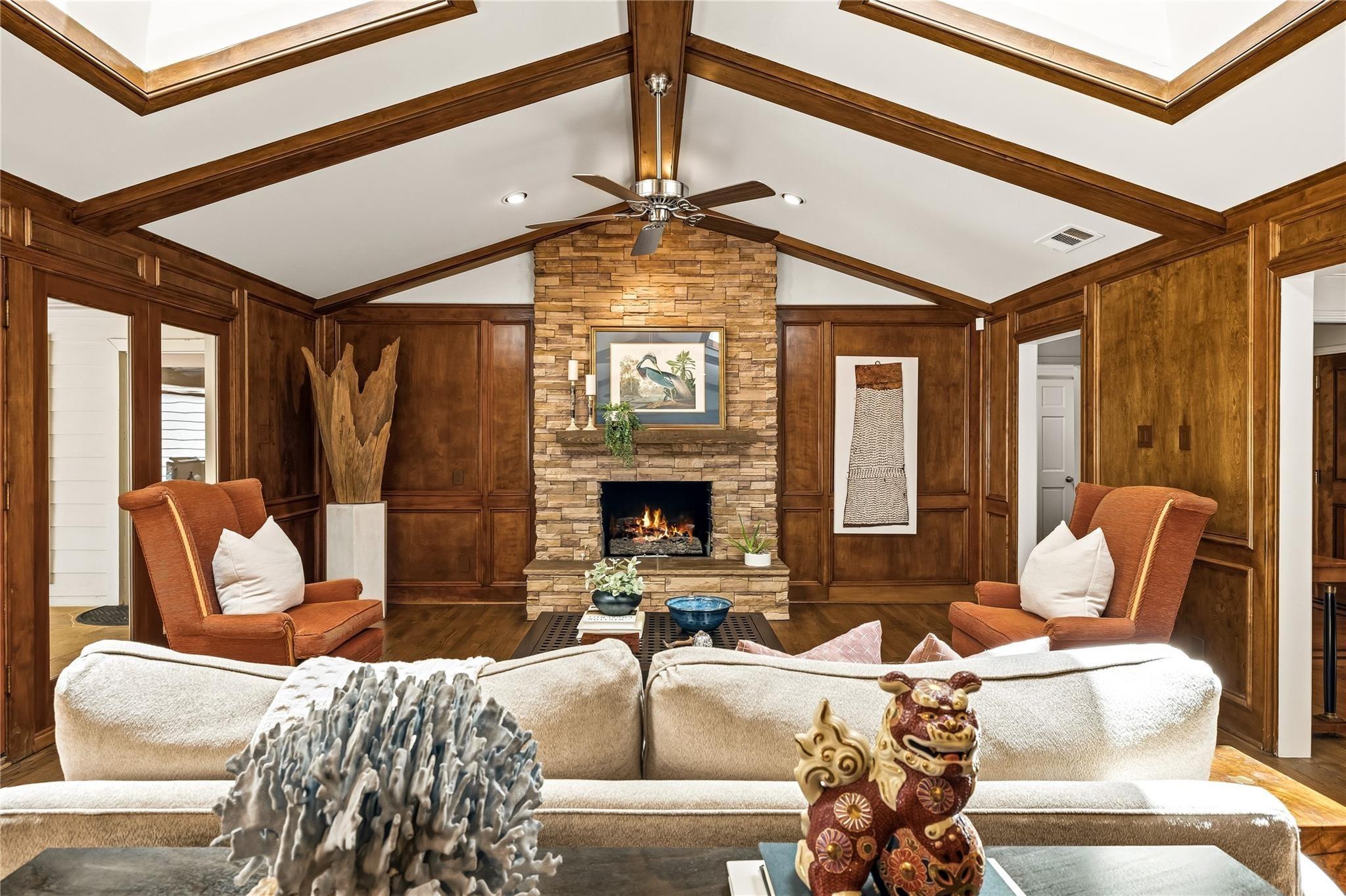 Cox Ln, Dallas, TX 75229