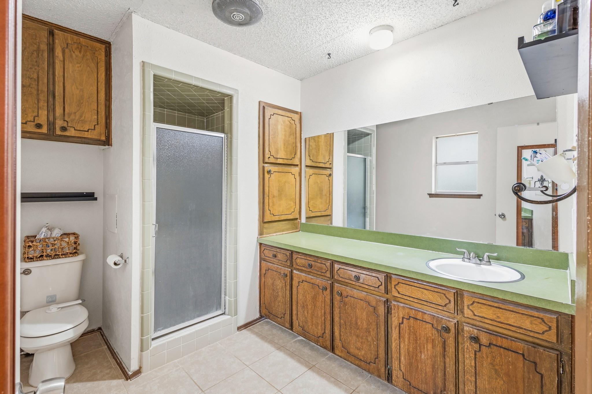 Mintwood Pl, Arlington, TX 76016