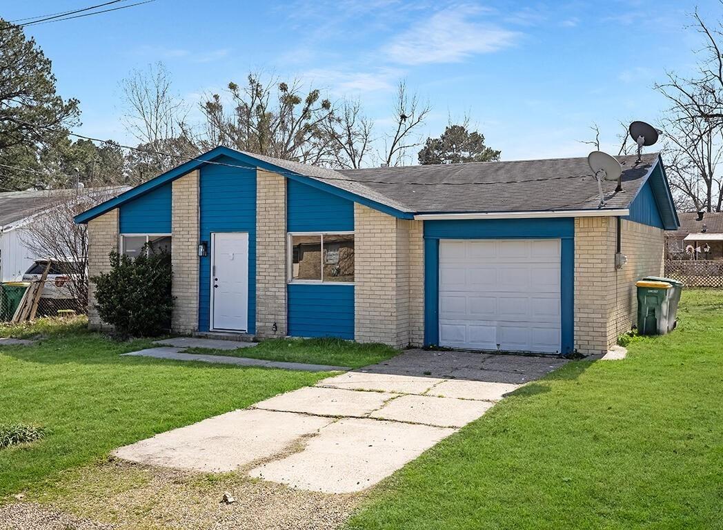 Mamie Dr, Texarkana, TX 75501