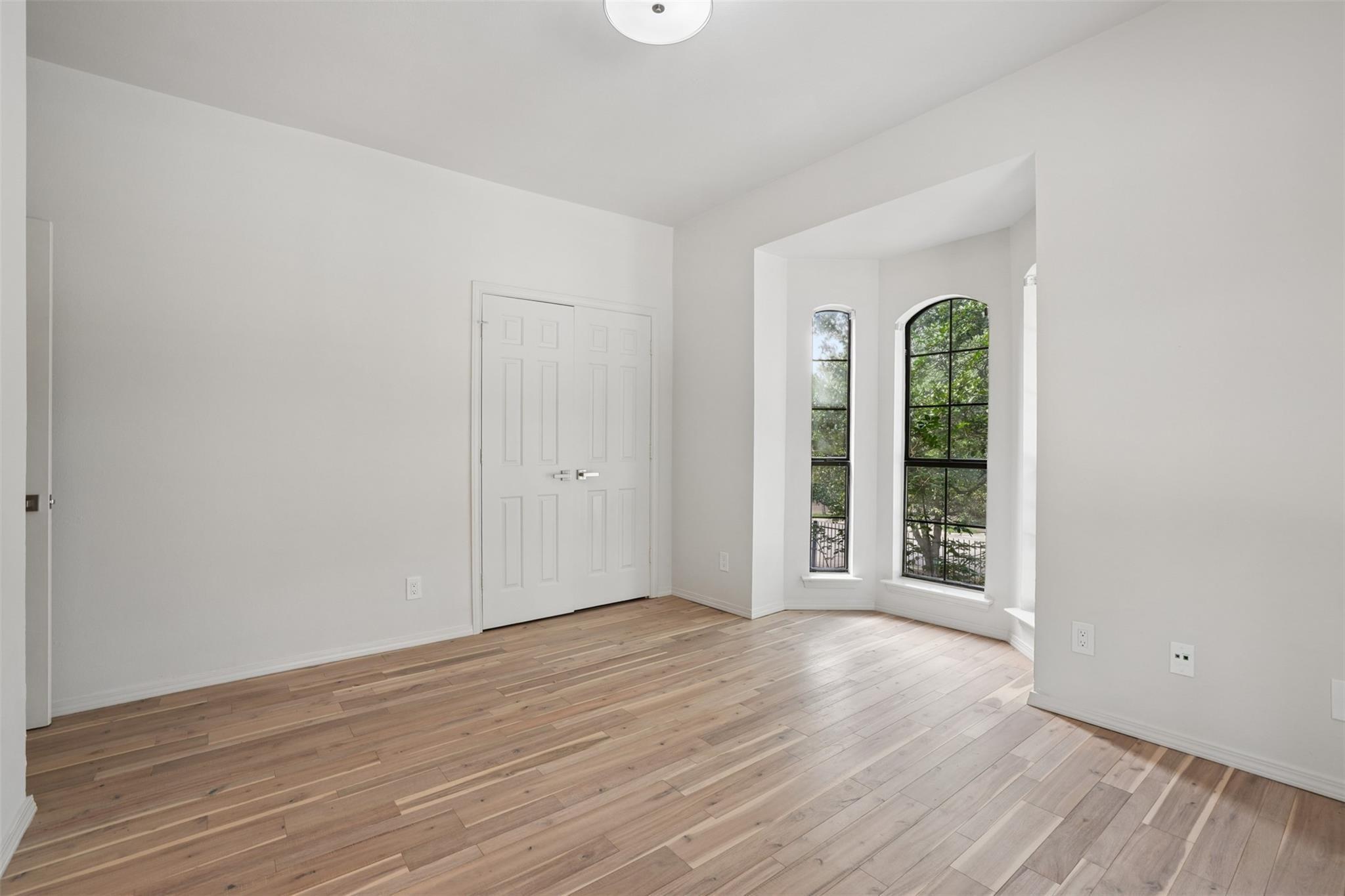 Gilbert Ave, Dallas, TX 75219