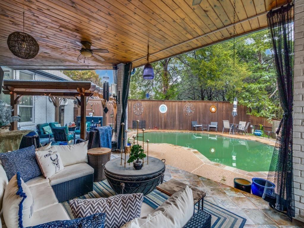Valley View Dr, Cedar Hill, TX 75104