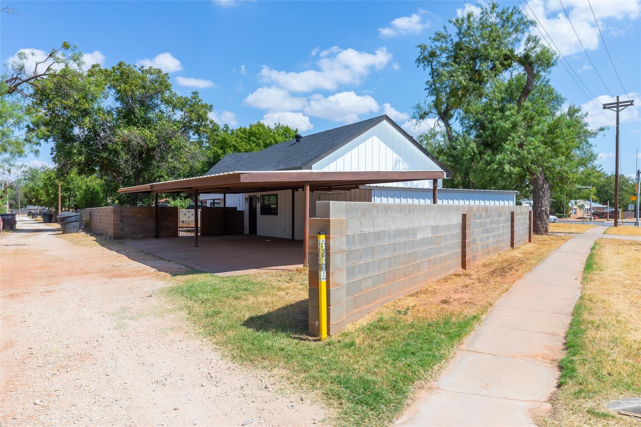 S Pioneer Dr, Abilene, TX 79605