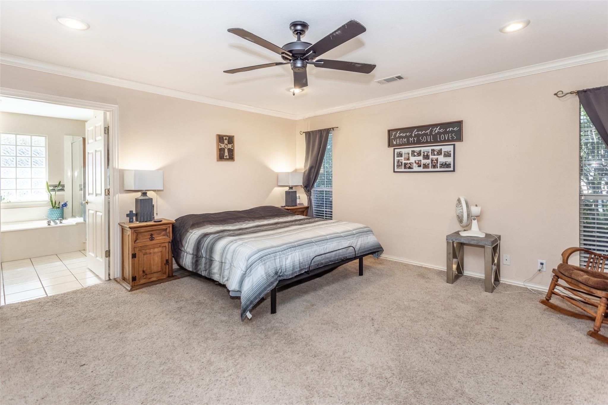Jolinda Ln, Whitesboro, TX 76273