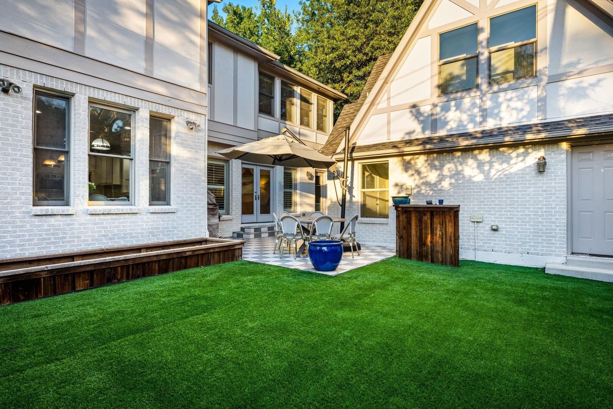 Mercedes Ave, Dallas, TX 75206