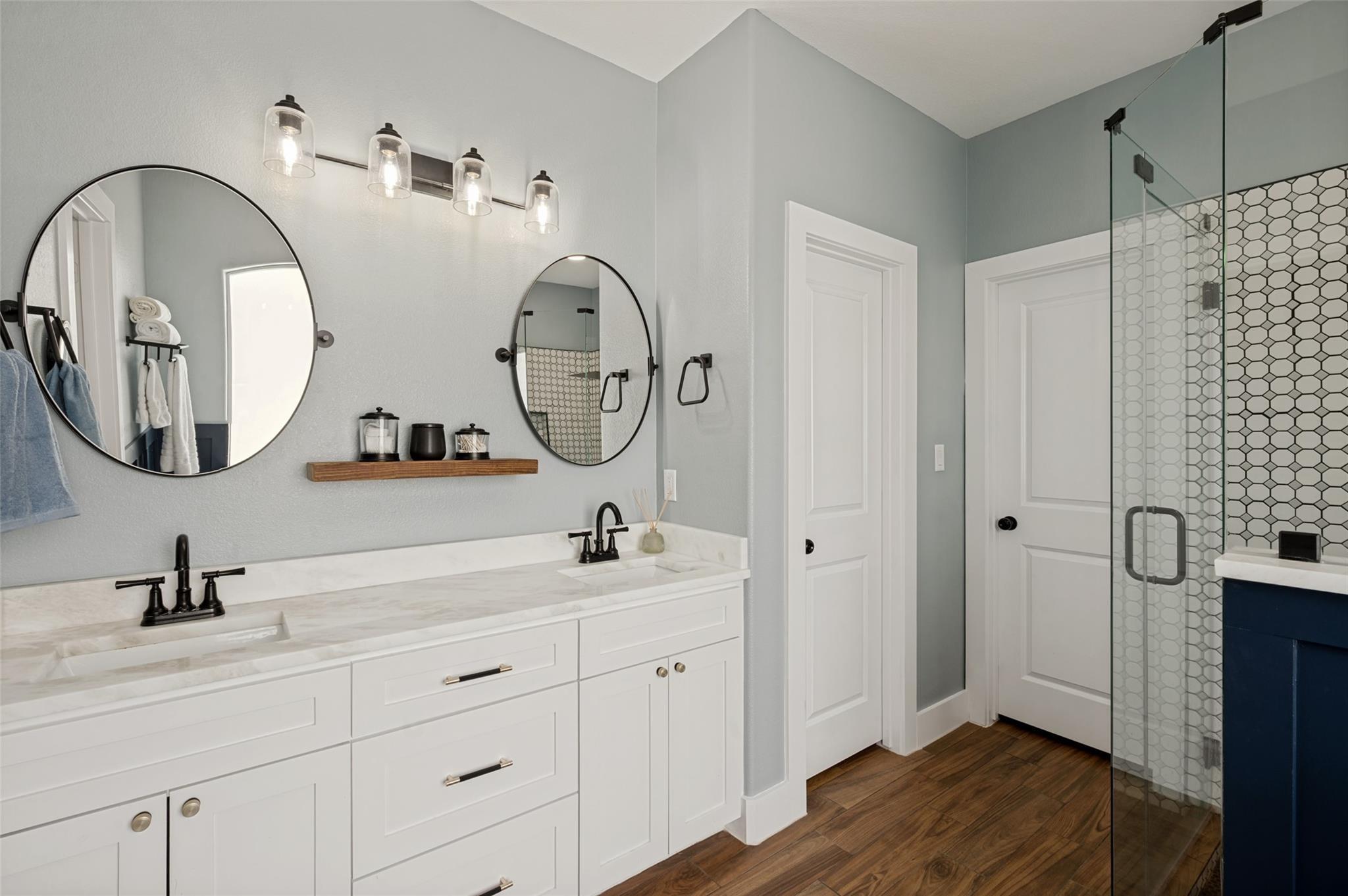 Megan Dr, Justin, TX 76247