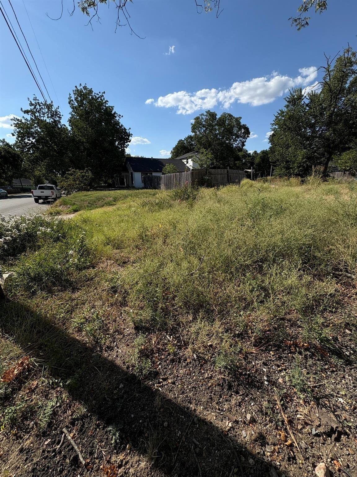 E Jefferson St, Waxahachie, TX 75165