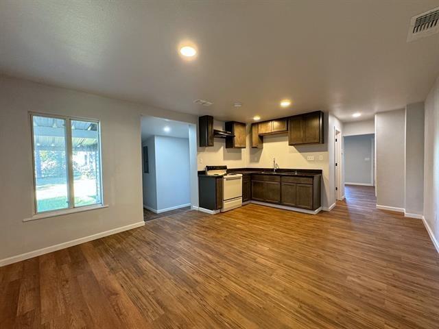 S Peach St, Ore City, TX 75683