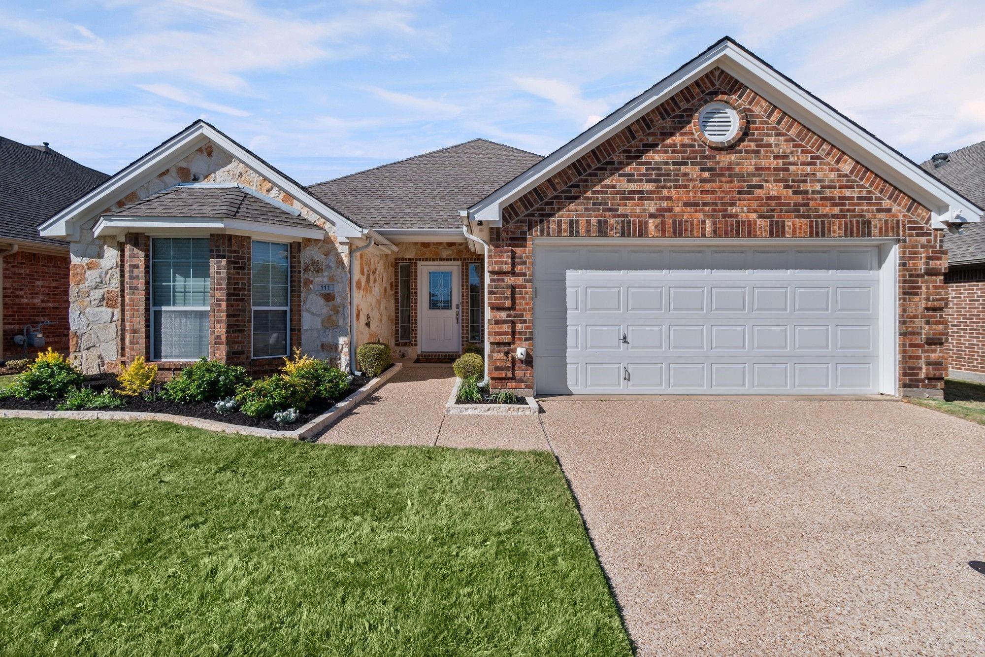 Crestway Dr, Cedar Hill, TX 75104