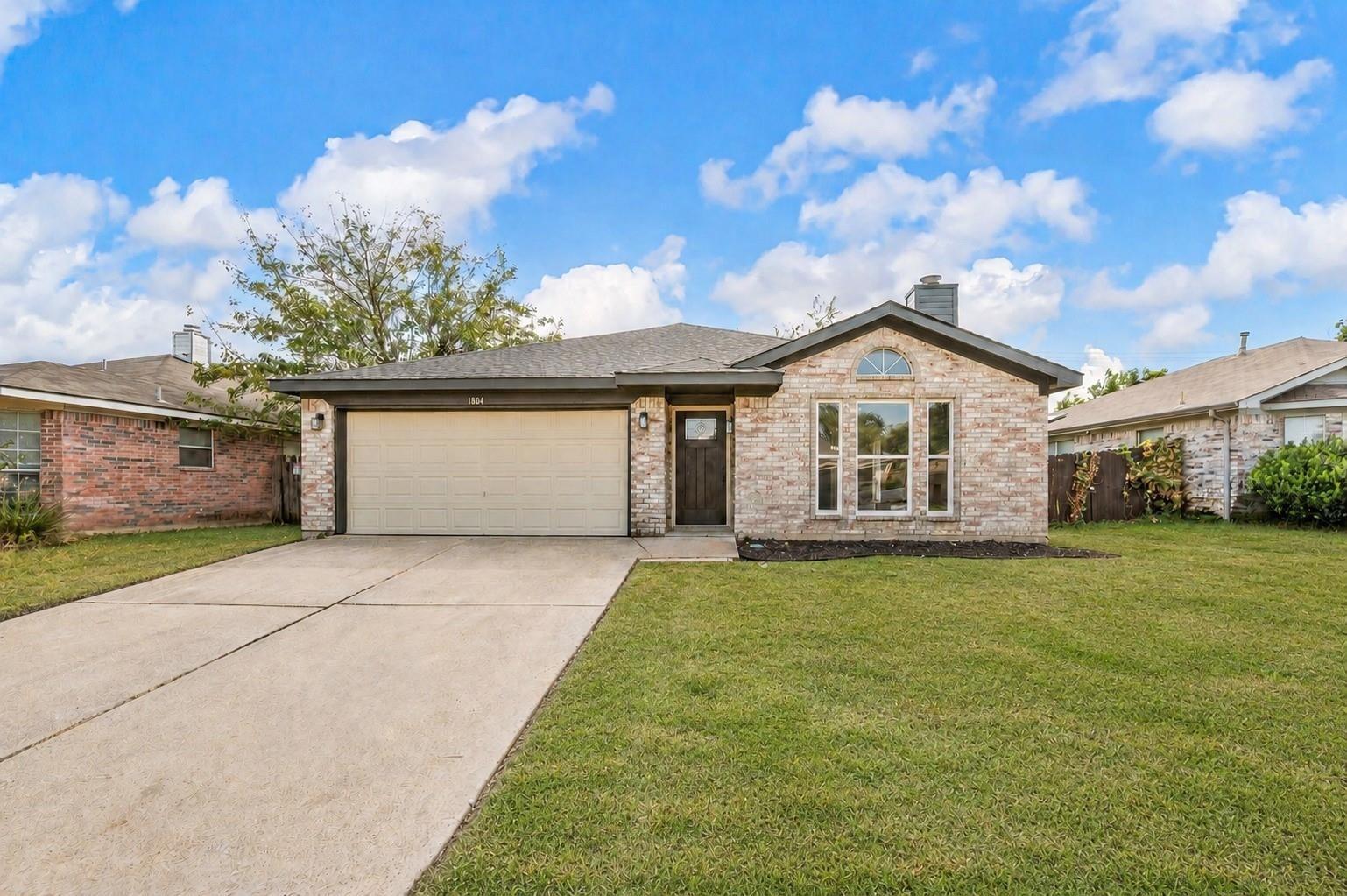 Canyon Ridge St, Fort Worth, TX 76131