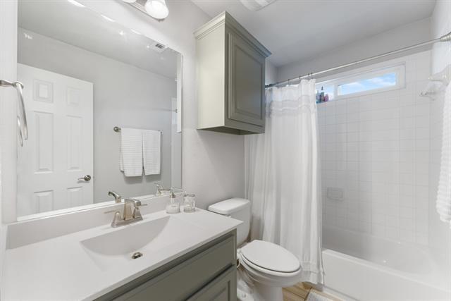 Oakmere Ln, Aubrey, TX 76227