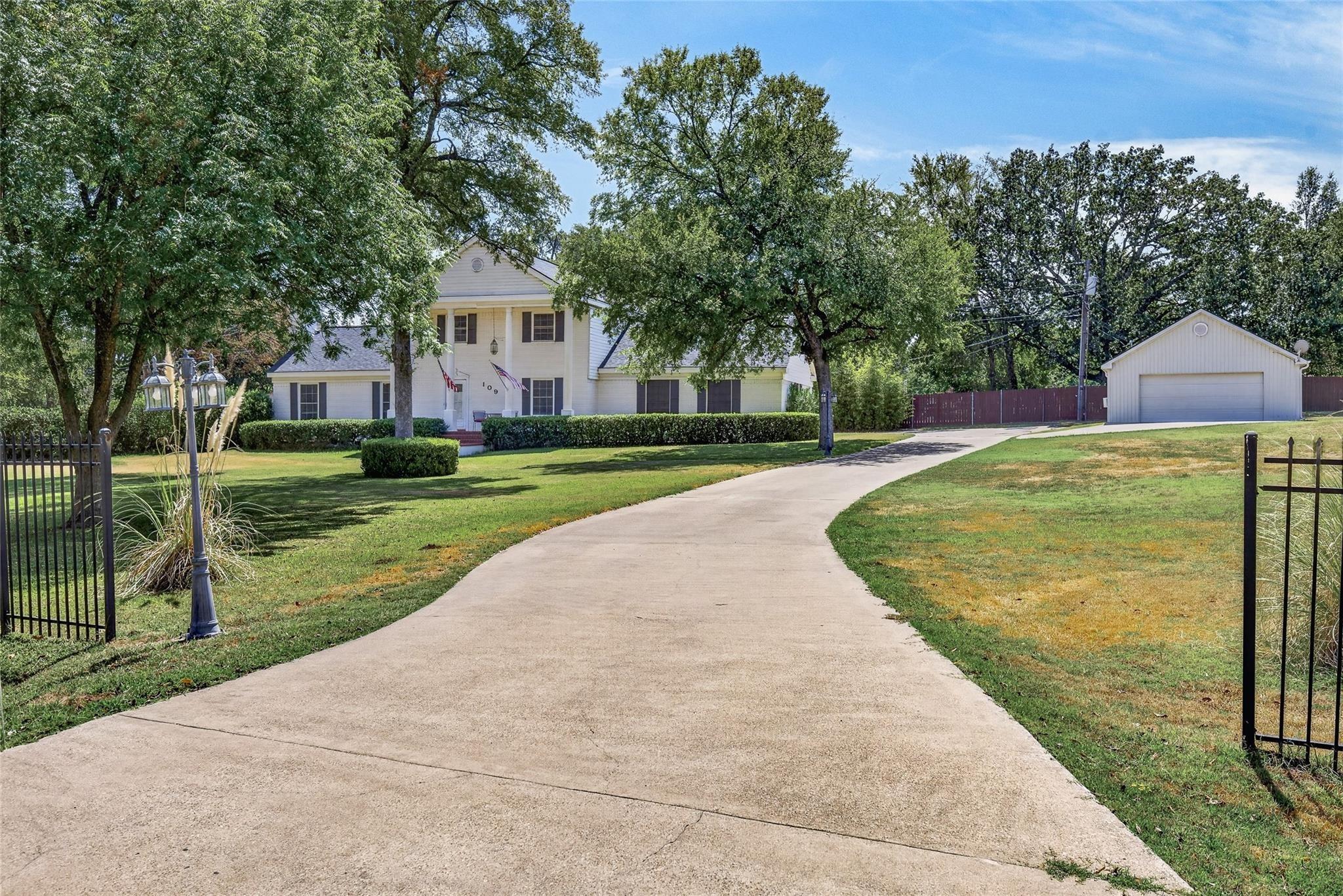 Lilac Ln, Gun Barrel City, TX 75156